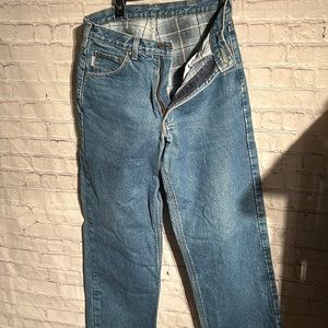 Carhartt lined mens blue jeans relaxed fit 32x30. No stains or rips.